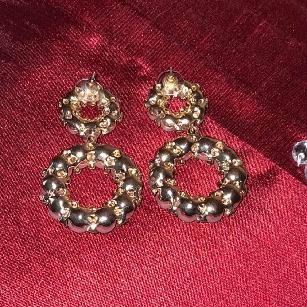 🌟Free with purchase Beautiful Pearls & Rhinestones Earrings - Picture 2 of 3